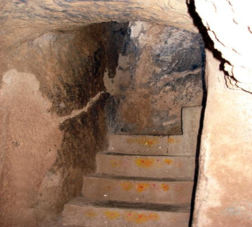 Special Article on Undavalli Anantha Padmanabha Swami Temple History, Padmanabha cave temple in Guntur